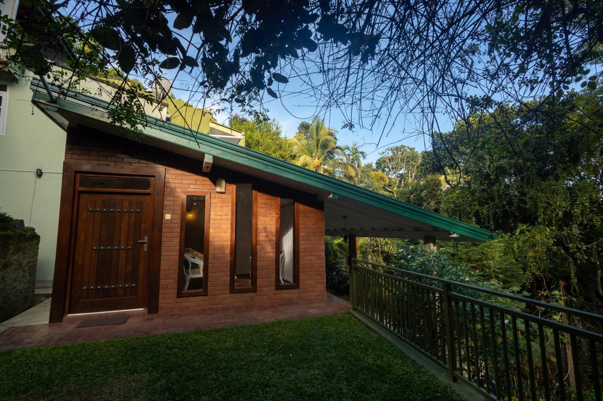 Greenwood Edge Kandy Luaran gambar